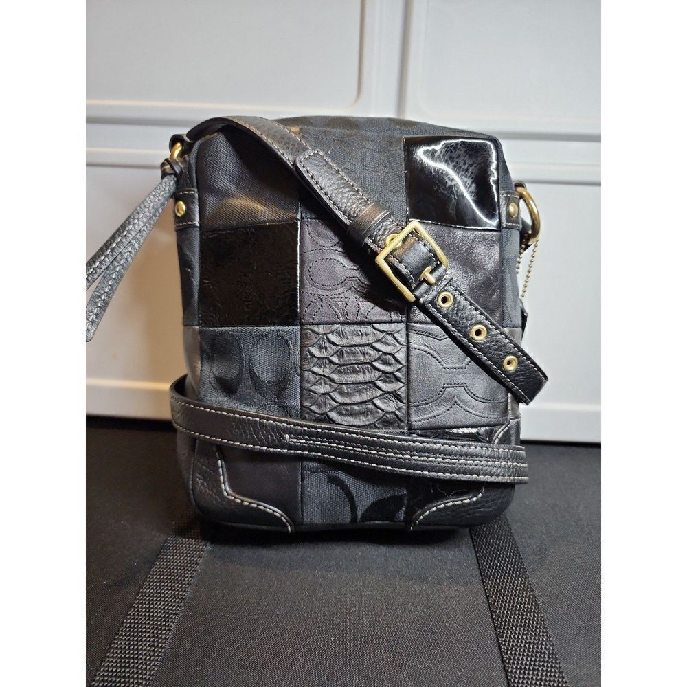 COACH RARE HAMPTON 12485 LIMITED EDITION PATCHWORK CROSSBODY Y2K - Picture 2 of 12